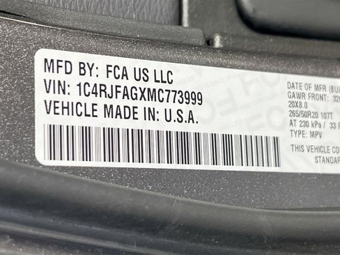 Used 2021 Jeep Grand Cherokee Laredo X image 31