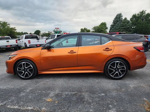 Used 2024 Nissan Sentra SR w/ SR Premium Package FWD image 4