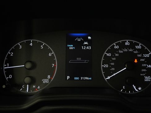 Used 2024 Toyota Corolla LE image 23