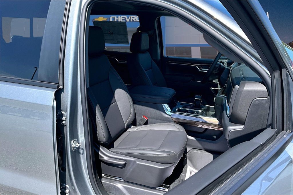 New 2026 Chevrolet Silverado 1500 RST w/ Convenience Package II AWD/4WD image 9