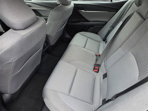 Used 2025 Toyota Camry LE image 15