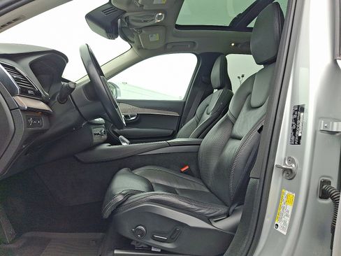 Used 2022 Volvo XC90 T8 Inscription w/ Advanced Package image 13