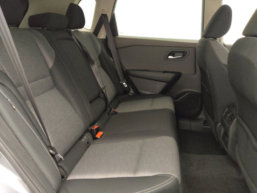 Used 2022 Nissan Rogue SV FWD image 19