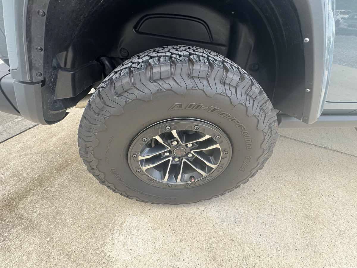 Used 2024 Jeep Wrangler Unlimited Rubicon AWD/4WD image 29