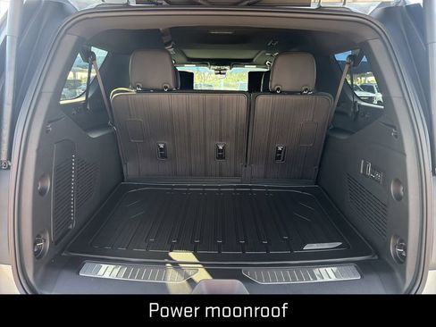 New 2026 GMC Yukon XL AT4 Ultimate w/ LPO, Floor Liner Package AWD/4WD image 7