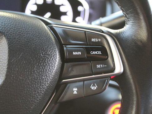 Used 2019 Honda Accord Sport image 17