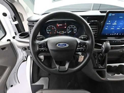 Used 2023 Ford Transit 350 XLT image 24