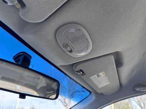 Used 2011 Chevrolet Aveo LT image 22