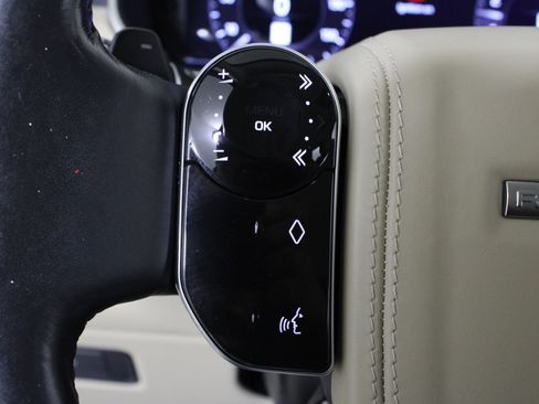 Used 2021 Land Rover Range Rover Westminster Edition image 25