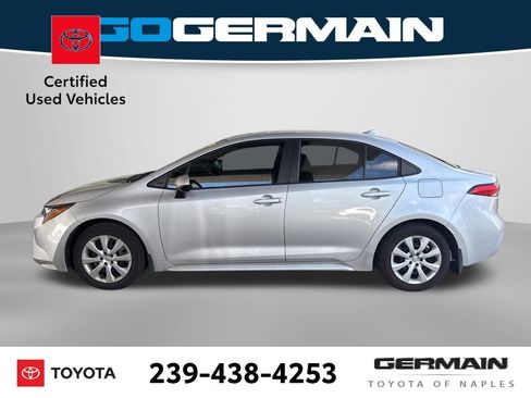 Used 2022 Toyota Corolla LE FWD image 2