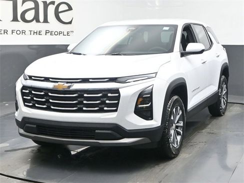 New 2026 Chevrolet Equinox LT w/ Convenience Package II image 7
