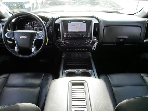 Used 2016 Chevrolet Silverado 1500 LTZ Z71 w/ LTZ Plus Package AWD/4WD image 10