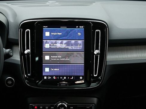 Certified 2023 Volvo XC40 B5 Plus w/ Driver Assist Package image 29