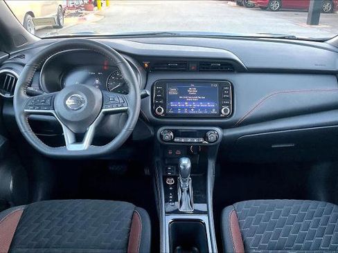 Certified 2021 Nissan Kicks SR image 15