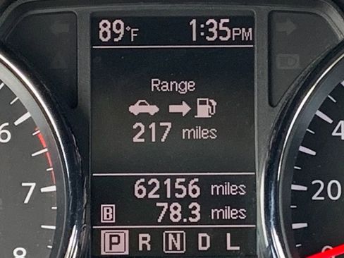 Used 2013 Nissan Rogue SV w/ Premium Pkg image 9