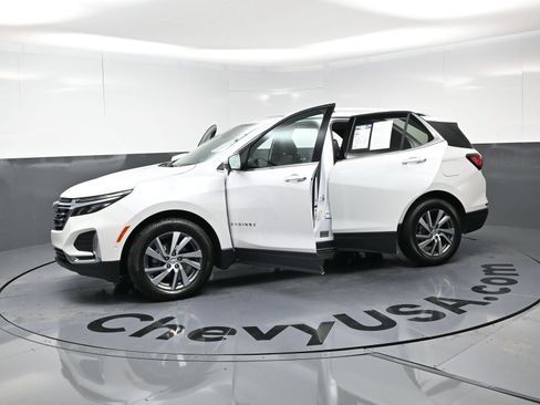 Used 2024 Chevrolet Equinox Premier FWD image 22