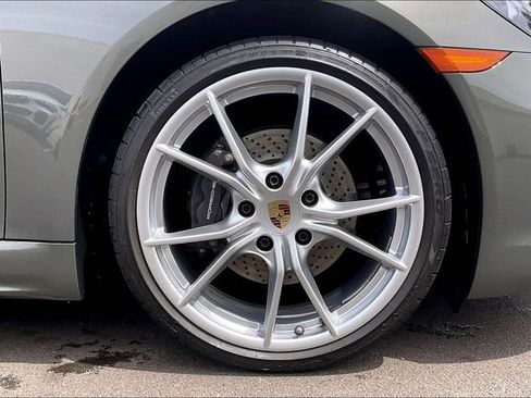 Used 2024 Porsche 718 Boxster image 9