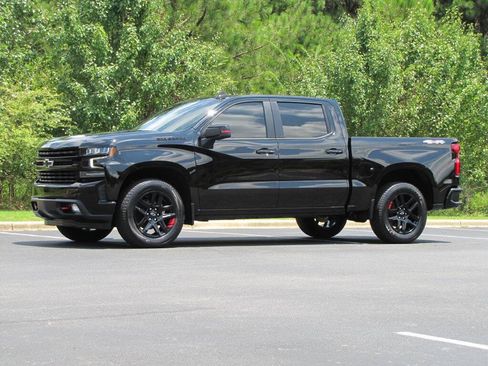 Used 2021 Chevrolet Silverado 1500 RST w/ Redline Edition AWD/4WD image 3