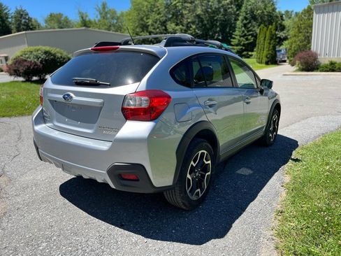 Used 2017 Subaru Crosstrek 2.0i Premium image 5