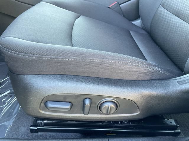 Certified 2025 Chevrolet Malibu LT FWD image 12
