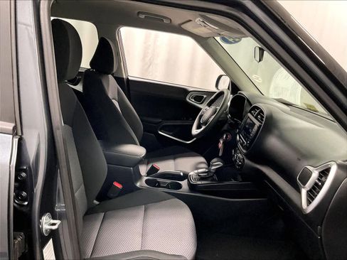 Used 2024 Kia Soul LX w/ Option Group 015 image 11