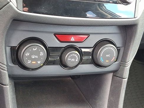 Used 2018 Subaru Crosstrek 2.0i Premium image 30