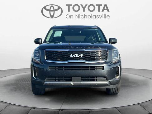 Used 2022 Kia Telluride S FWD image 8