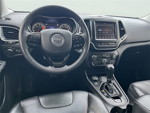 Used 2023 Jeep Cherokee Altitude Lux image 16