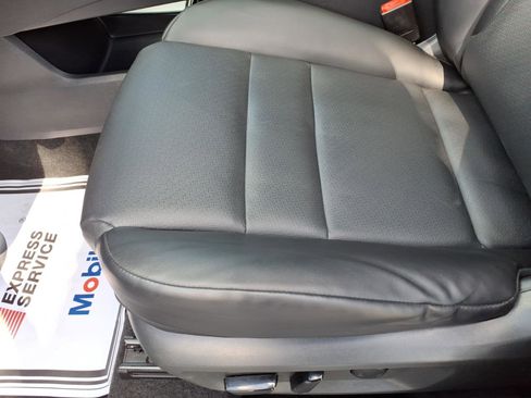 Certified 2021 Nissan Rogue SV w/ Premium Package image 7