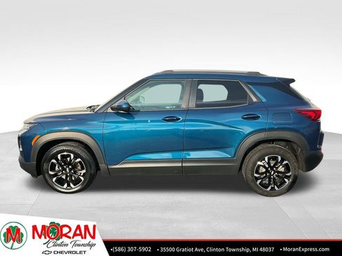 Certified 2021 Chevrolet TrailBlazer LT w/ Convenience Package image 3