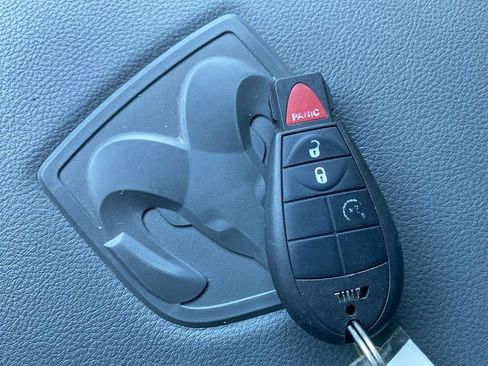 Used 2018 RAM 1500 Big Horn AWD/4WD image 26