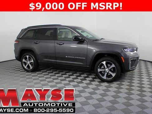 New 2026 Jeep Grand Cherokee Limited w/ Luxury Tech Group II AWD/4WD image 1