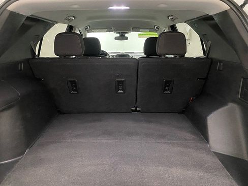 Used 2021 Chevrolet Equinox LT image 11