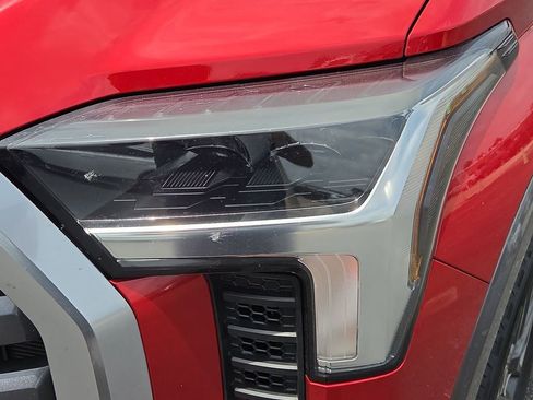 Used 2022 Toyota Tundra Limited w/ Power Package AWD/4WD image 21