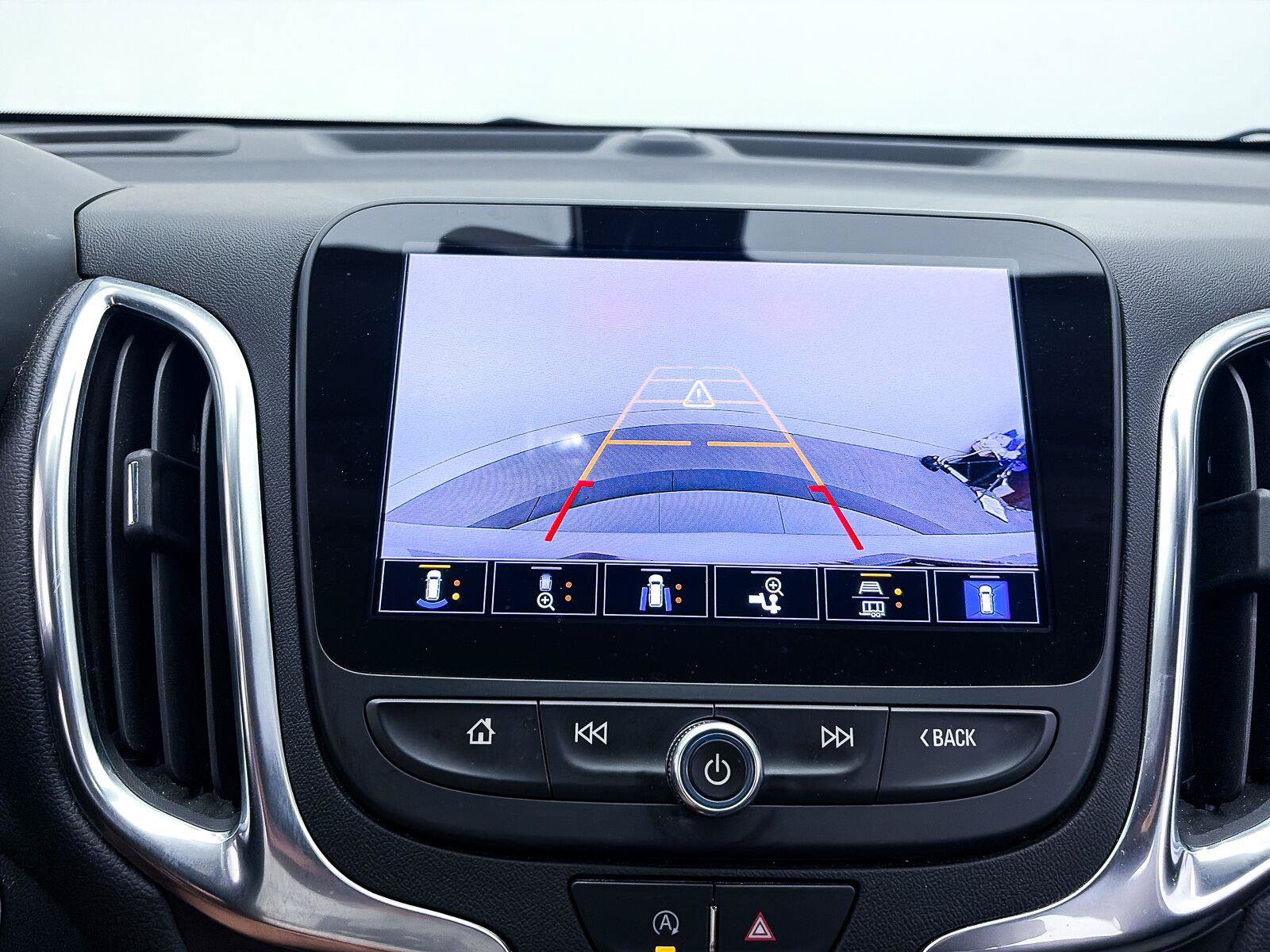 Used 2022 Chevrolet Equinox LT FWD image 6