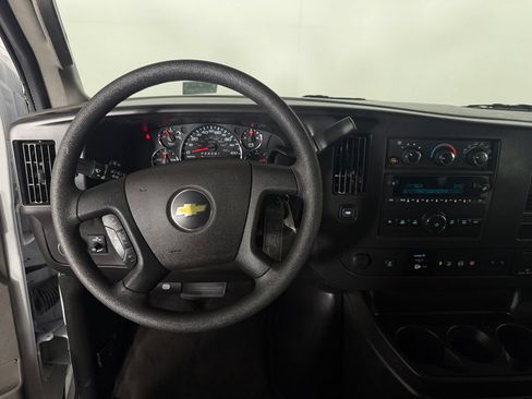 Used 2025 Chevrolet Express 3500 LT w/ LT Preferred Equipment Group RWD image 26