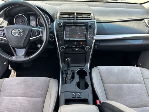 Used 2015 Toyota Camry XSE FWD image 14