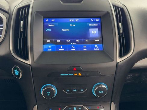 Used 2020 Ford Edge SEL image 23