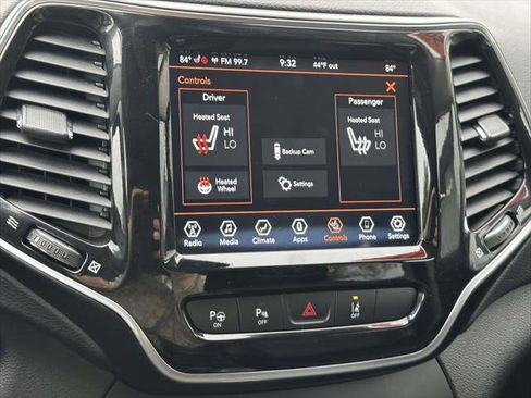 Used 2021 Jeep Cherokee Limited image 24