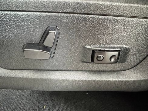 Used 2016 RAM 1500 Big Horn AWD/4WD image 14