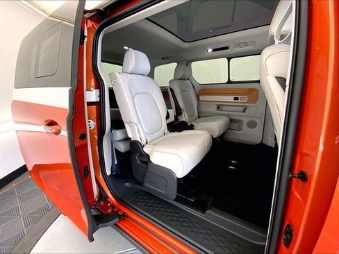 New 2025 Volkswagen ID. Buzz 1st Edition AWD/4WD image 10