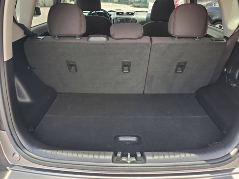 Used 2017 Kia Soul FWD image 17