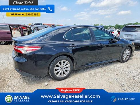 Used 2018 Toyota Camry LE FWD image 4
