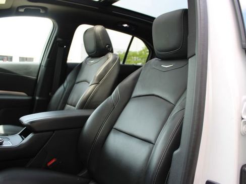 Used 2022 Cadillac XT4 Premium Luxury w/ Enhanced Visibility Package AWD/4WD image 20