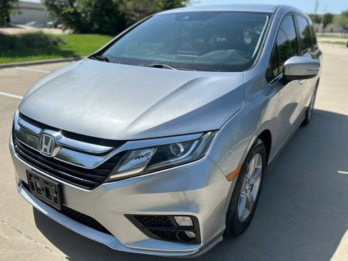 Used 2020 Honda Odyssey EX image 2