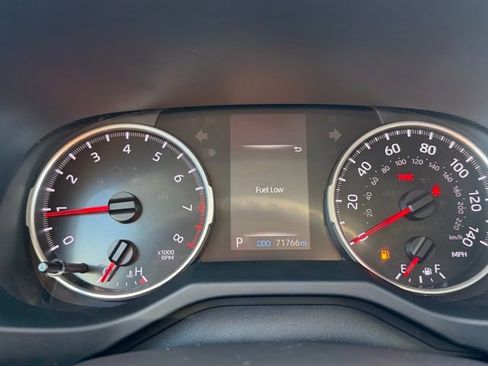 Used 2021 Toyota RAV4 XLE image 23