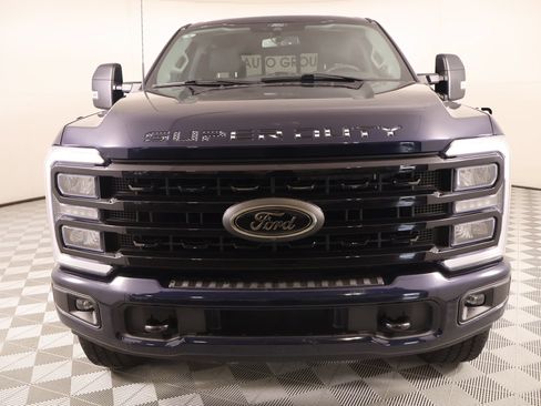 Used 2024 Ford F250 XLT w/ Black Appearance Package AWD/4WD image 10