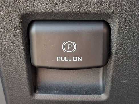 Used 2022 Ford F150 XLT w/ Equipment Group 302A High image 24