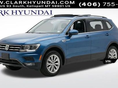 Used 2018 Volkswagen Tiguan SE w/ Panoramic Sunroof Package