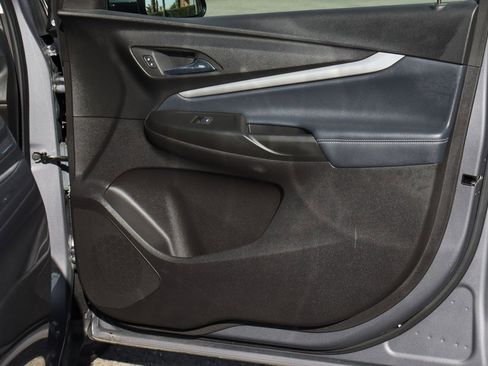 Used 2022 Chevrolet Bolt EUV Premier image 42